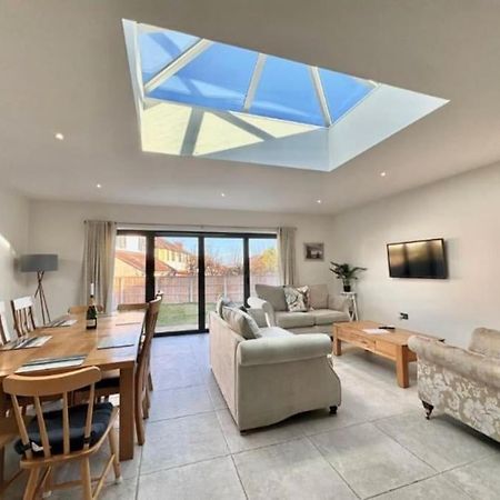 Stylish Apartment Near The Centre Of Harrogate Exterior photo