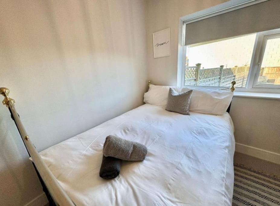 Stylish Apartment Near The Centre Of Harrogate Exterior photo