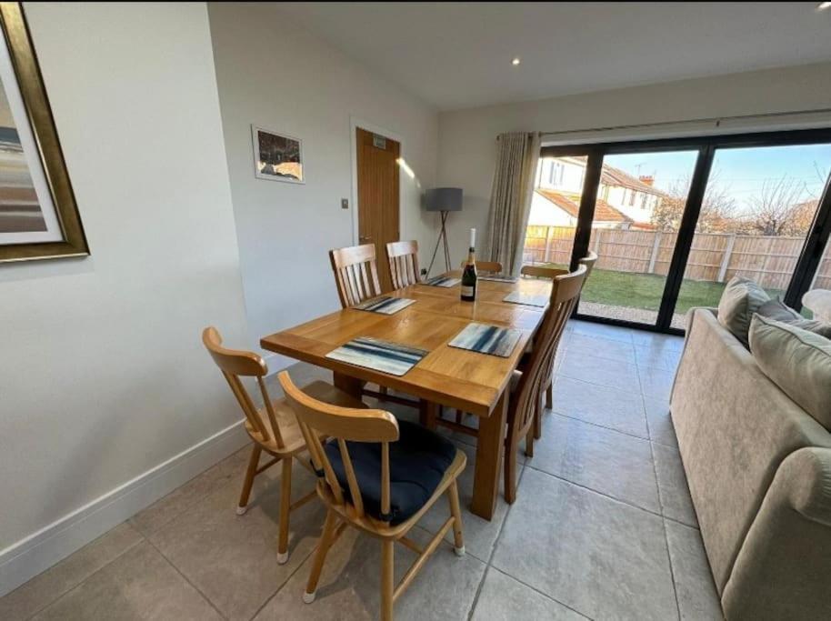 Stylish Apartment Near The Centre Of Harrogate Exterior photo